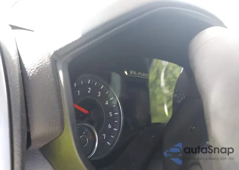 2025 Ram 1500 Big Horn 4X2 5'7 Box из США, поврежденный, VIN 1C6RREFGXSN695776